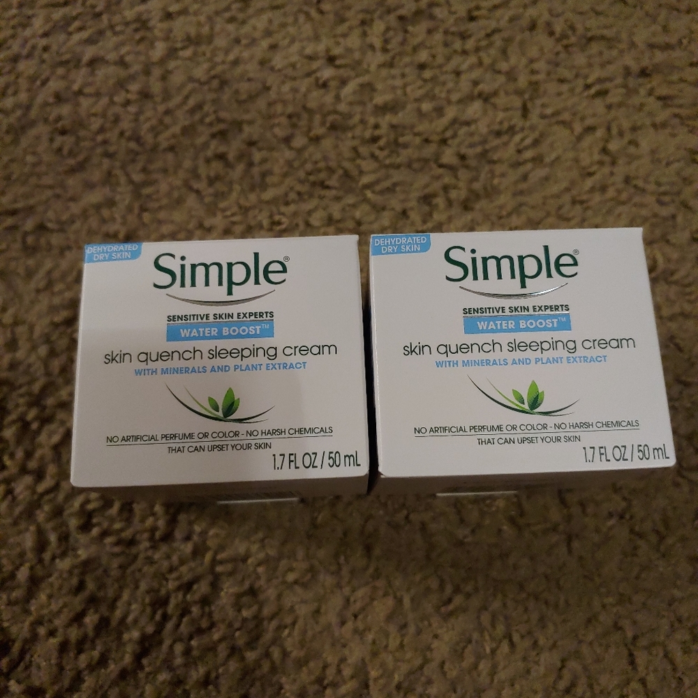 *SALE* 2 boxes of Simple water boost sleeping cre…